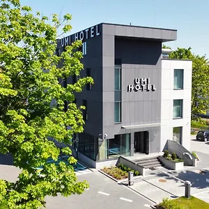 3* Hotel Umi